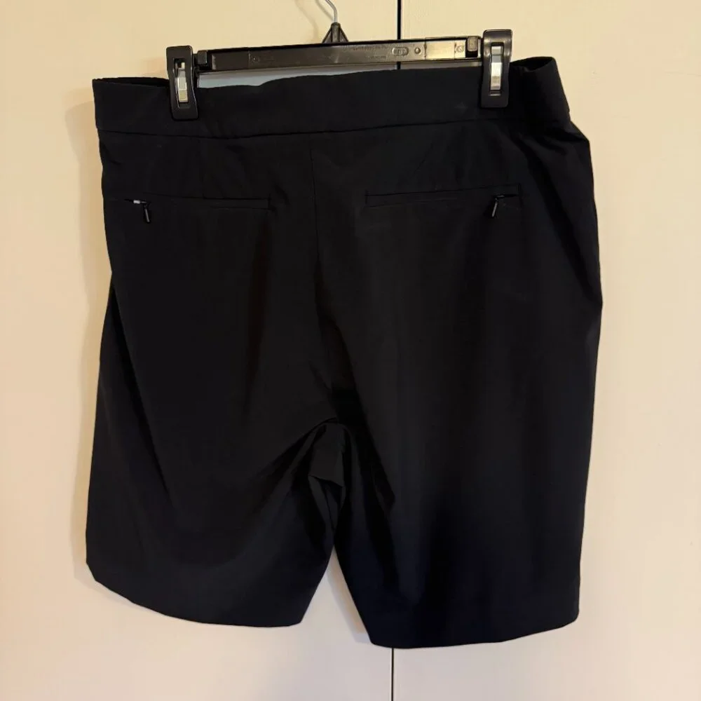 Athleta size 16 Trekkie short black - Picture 3 of 3